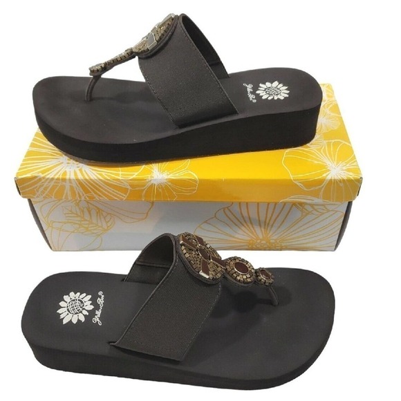Yellow Box ~Woman 8.5 M~ Brown Flip Flops Wedge Jeweled Sandals 30189 NEW. - Picture 5 of 12